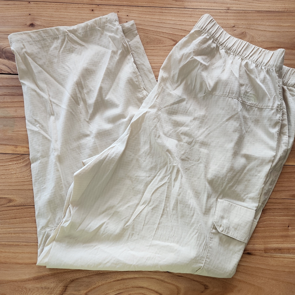 NWOT The North Face Tan Grid Spring Peak Lightweight Cargo Pants - XXL/2X